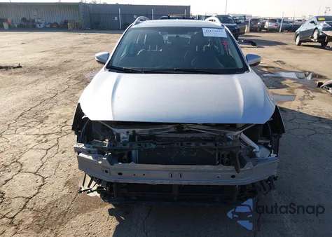 2018 Subaru Impreza 2.0I Limited z USA, uszkodzony, nr VIN 4S3GTAU61J3717842